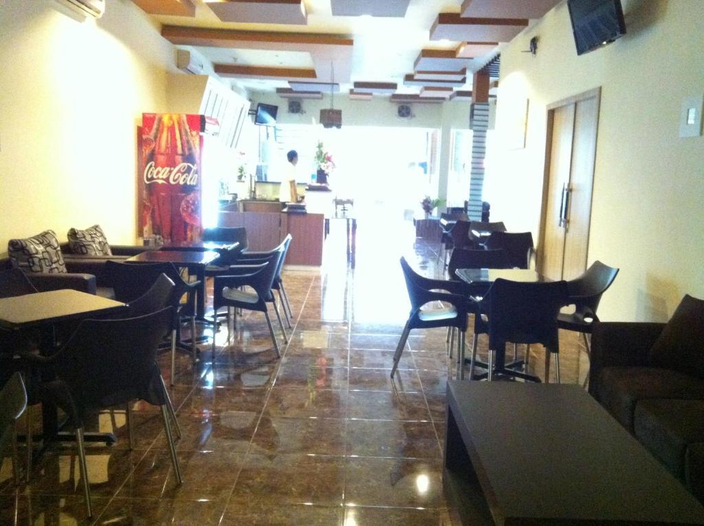 โรงแรมพาราเมาท์ Biringkanya ภายนอก รูปภาพ